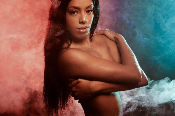 דע את כוחן של כוכבות פורנו לבדר את המבוגרים