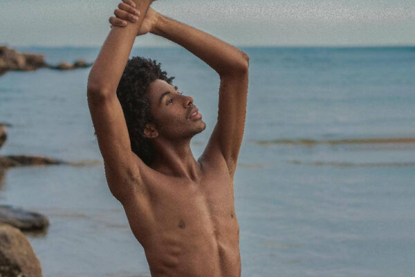 האם נערות ליווי הן הפנטזיה האולטימטיבית או שירות לגיטימי?